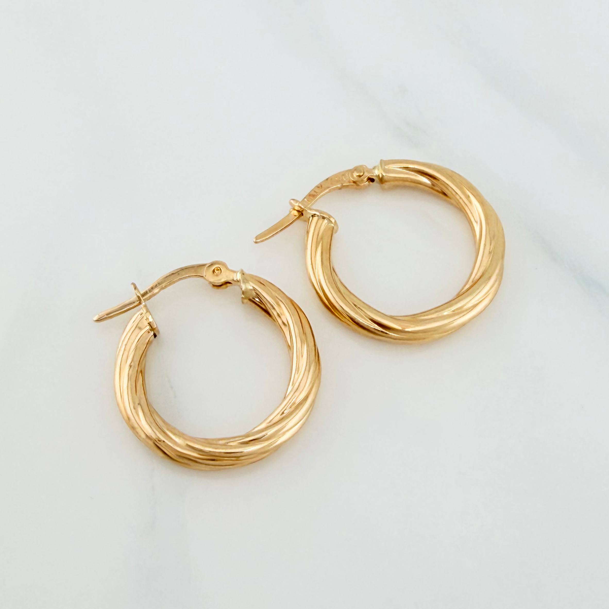 Candongas Mary 2.2 g / 3/4 in Oro Amarillo 18K