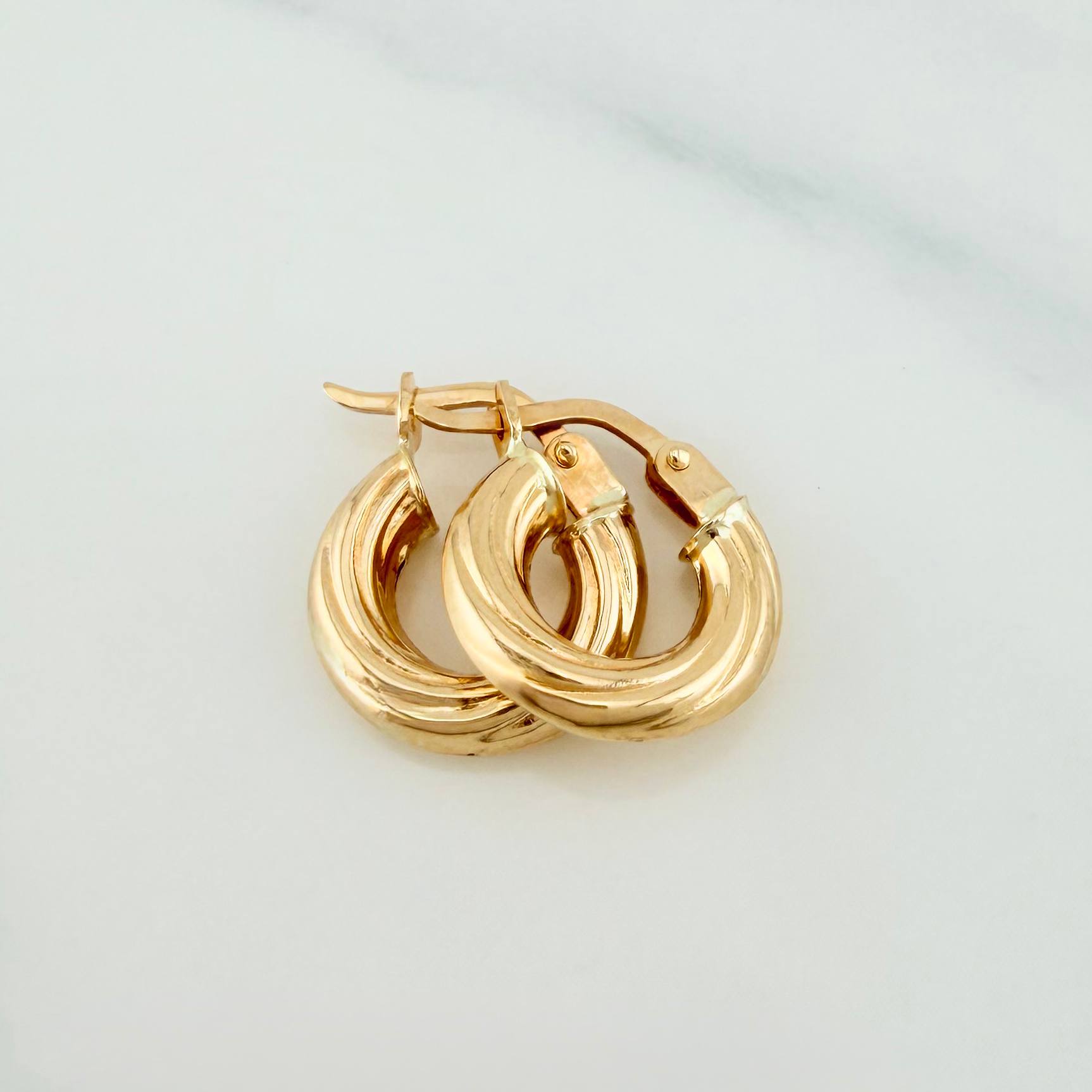 Candongas Lore 1.4 g / 1/2 in Oro Amarillo 18K
