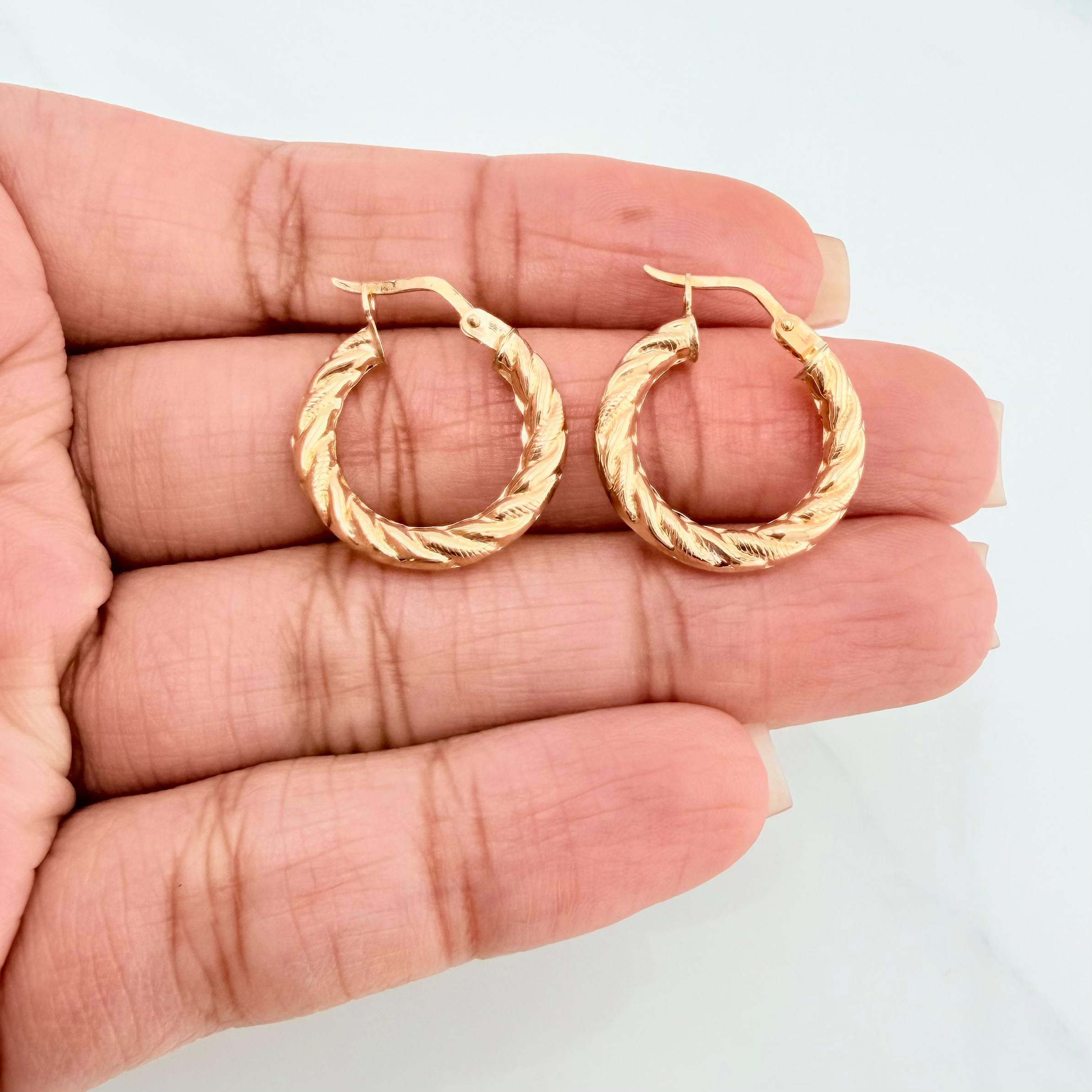 Candongas Ivy 1.85 g / 3/4 in Oro Amarillo 18K