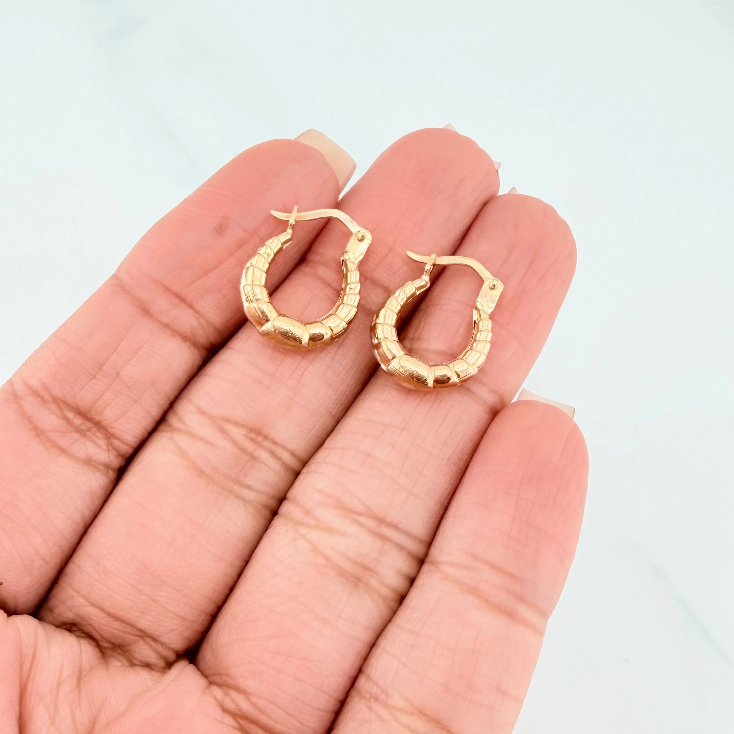 Candongas Bolso Omega 1.15 g / 3/4 in Oro Amarillo 18K