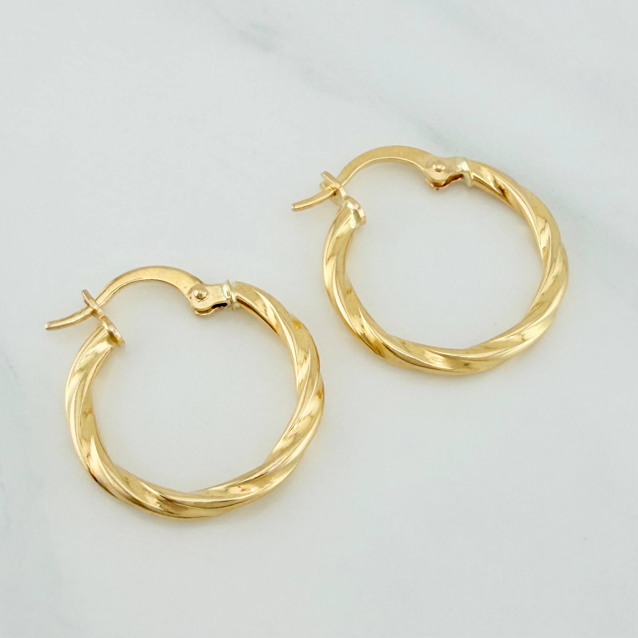 Candongas Mary 1.35 g / 3/4 in Oro Amarillo 18K