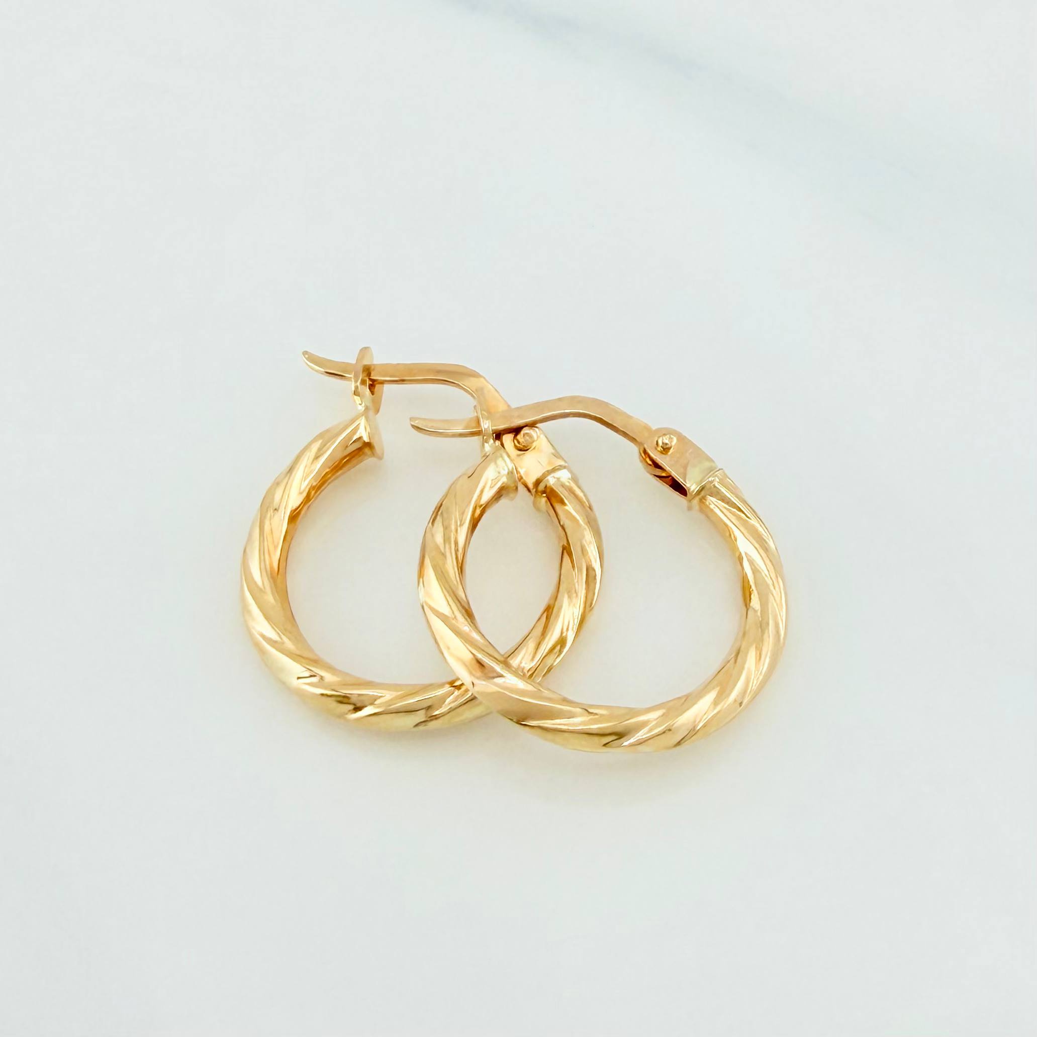 Candongas Mary 1.2 g / 3/4 in Oro Amarillo 18K