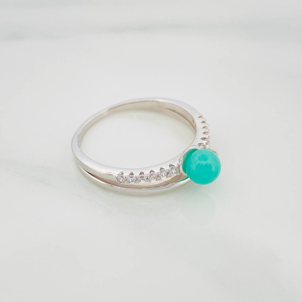 Emerald Solitaire Churumbela Ring 73 Pts 2 g / T6 3/4 Silver 925
