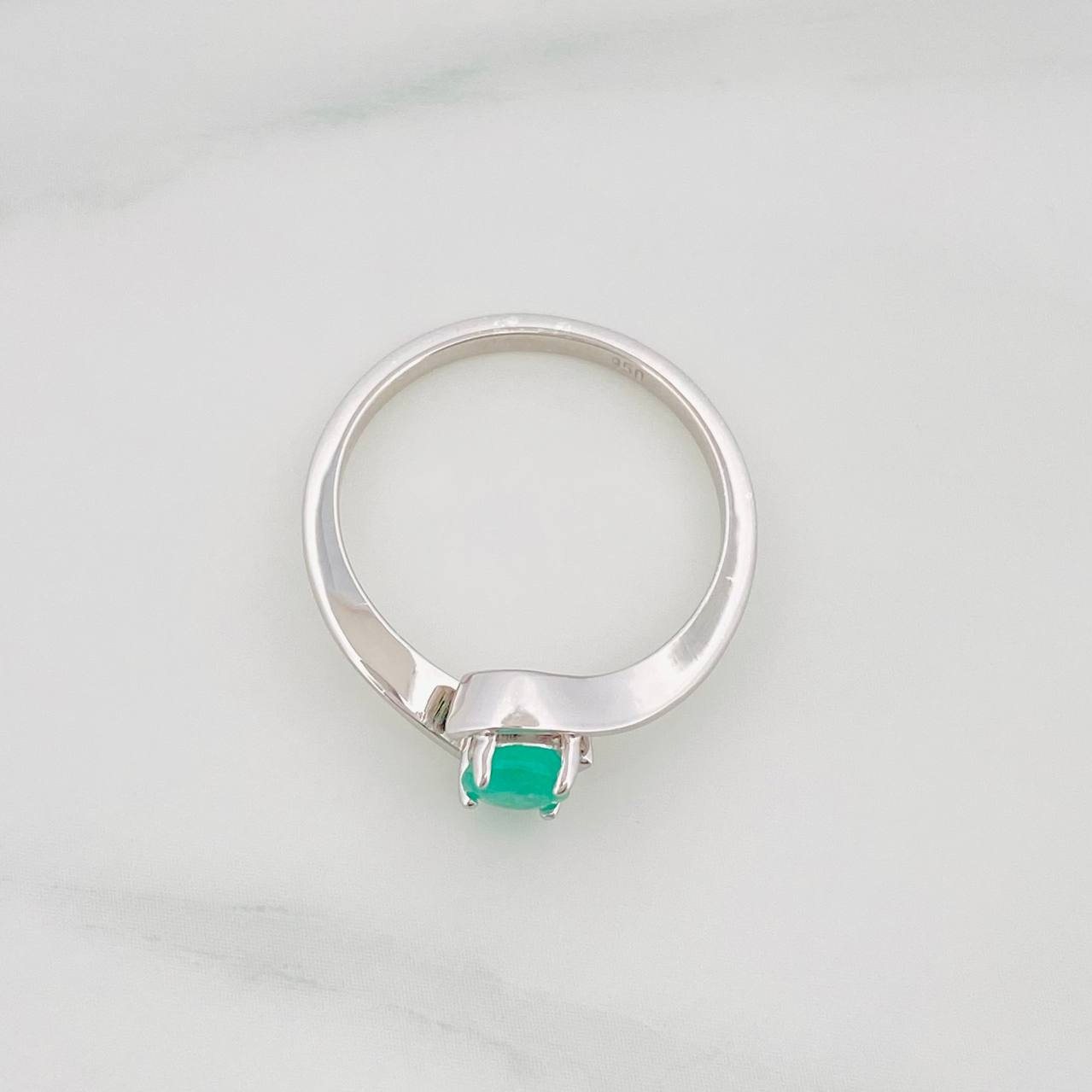 Anillo Olas Esmeralda 50Pts 2.1 g / T7 1/4 Plata 925