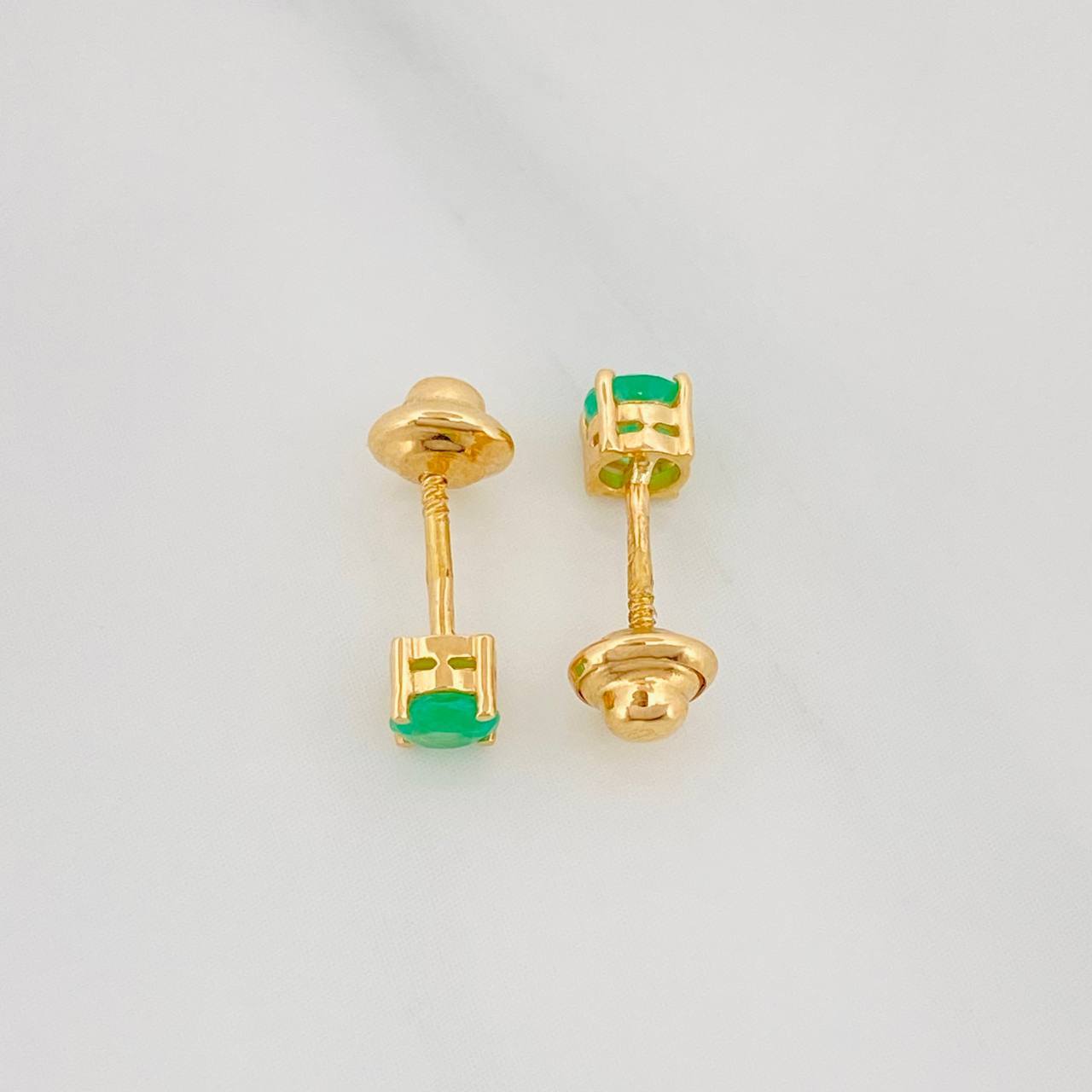 Stud Earrings Four Prongs Emeralds 44Pts 0.9 g / in / 3.9 mm Yellow Gold 18K