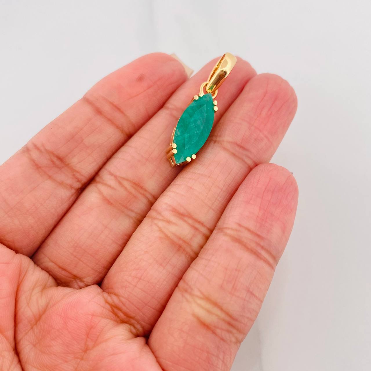 Dije Marquiz Esmeralda 2.83Qts 2.9 g / 1 in Oro Amarillo 18K