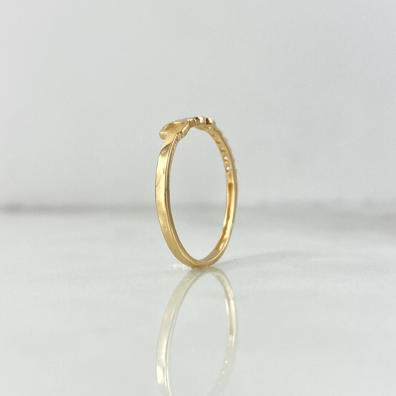 God Ring 0.95gr / Size 6 1/4 / 18K Gold ©