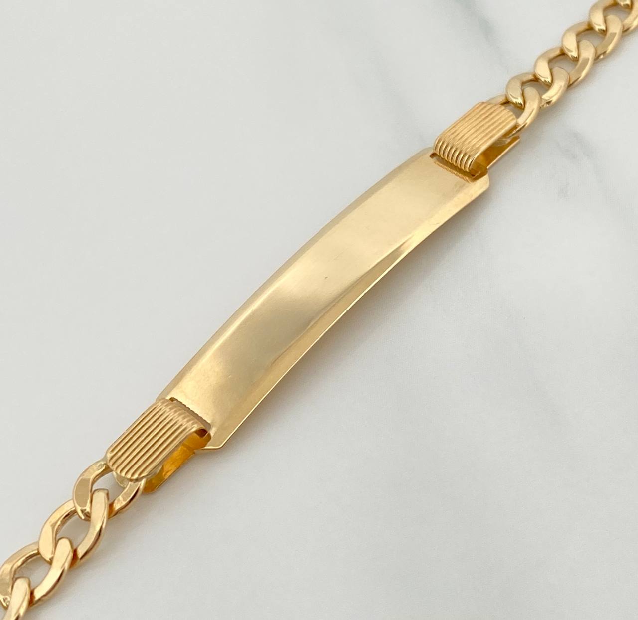 Pulso Placa Cubana 7.5gr / 7 3/4 in / 4.58mm Oro Amarillo +1 18K &