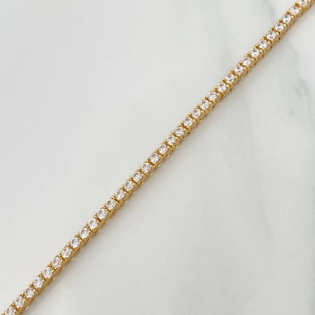 Pulso Tennis 7.7gr / 7 in / 2.5mm Oro Amarillo +4 18K %