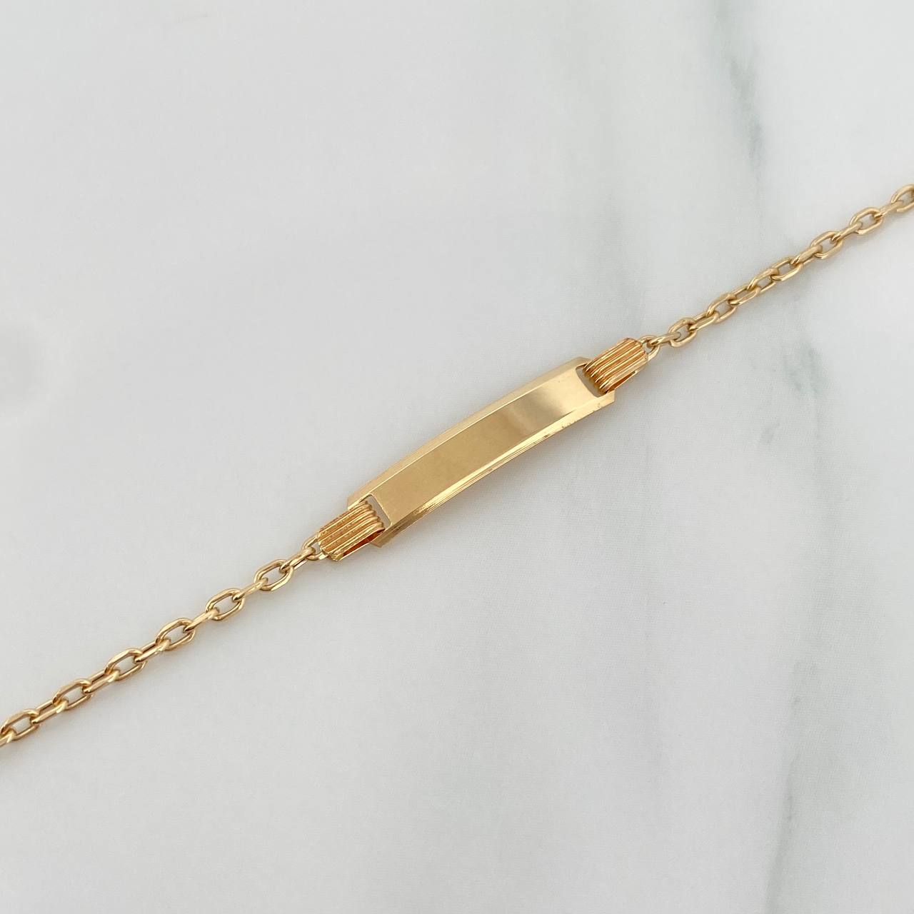 Pulso Placa Aro Seguido 1.55gr / 6 1/2 in / 1mm Oro Amarillo +3 18K &
