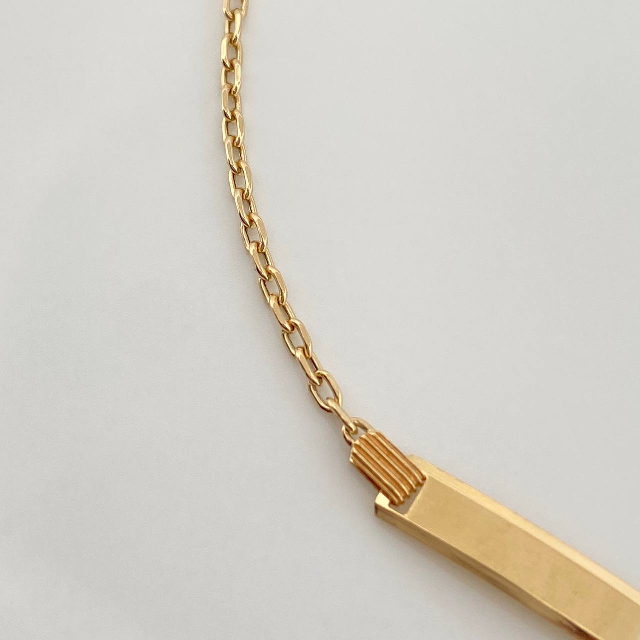 Pulso Placa Aro Seguido 1.5gr / 6 1/4 in / 1mm Oro Amarillo +3 18K %