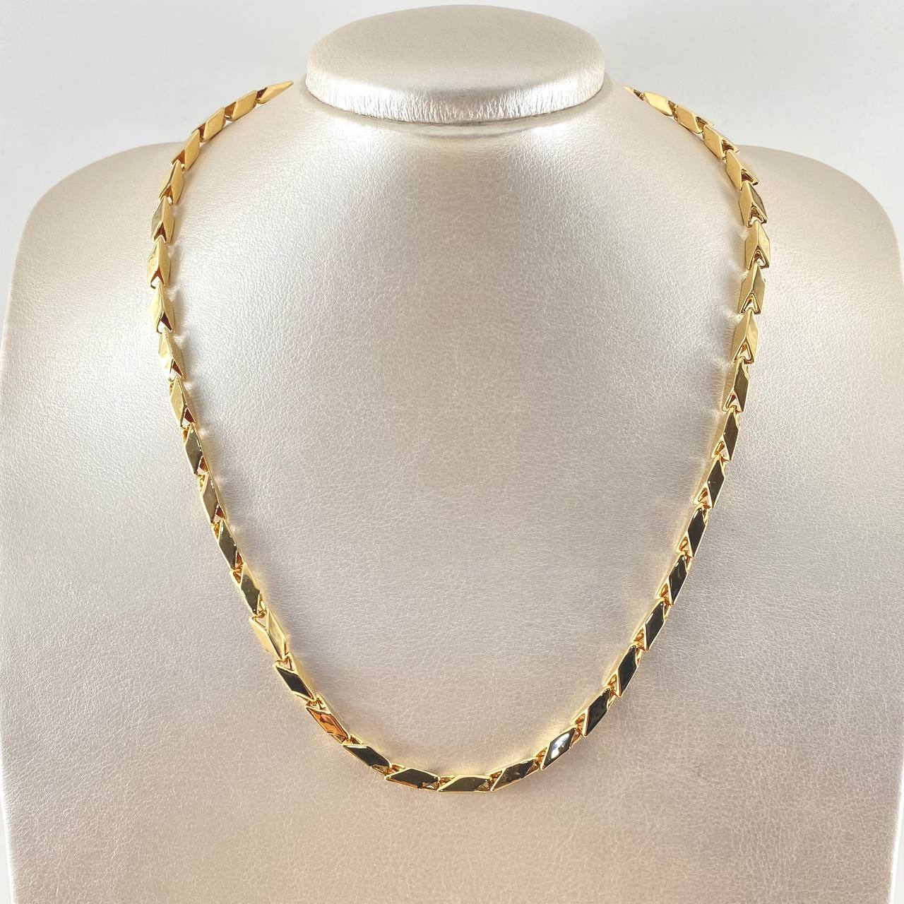 Dragon Scale Chain 14.05gr / 19.7in / 18K Gold ©