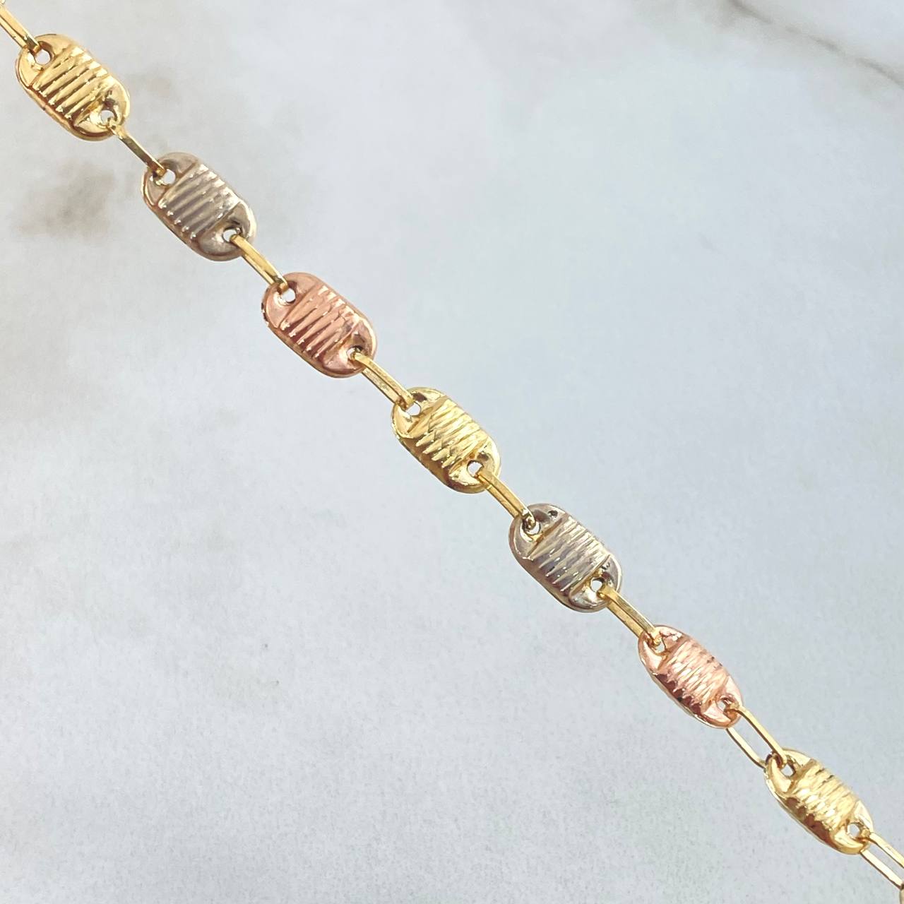 Rustic Canotilla Chain 9.7gr / 23.6in / 18K Gold Three Tones