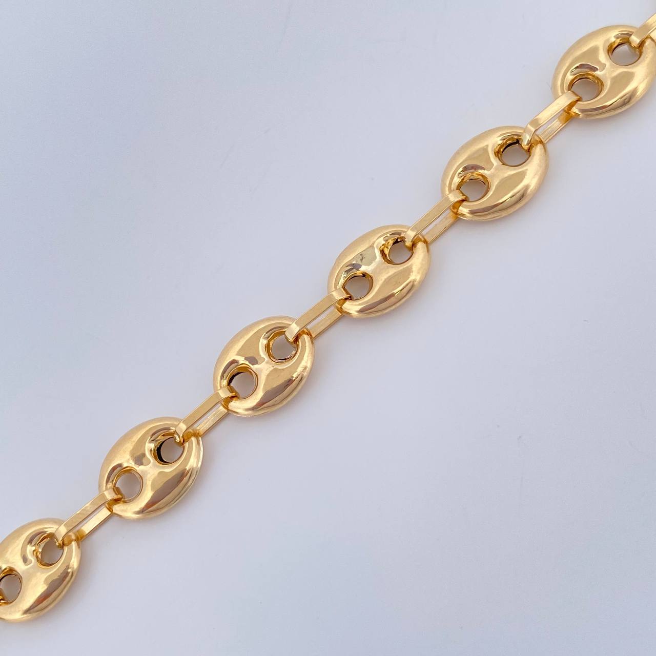 Pulso Gc 6.25gr / 8 1/4 in / 7.95mm Oro Amarillo 18K %