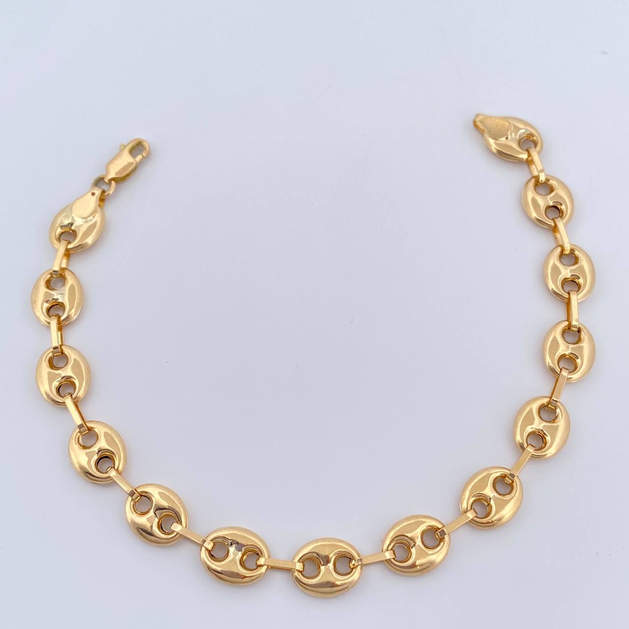 Pulso Gc 6.25gr / 8 1/4 in / 7.95mm Oro Amarillo 18K %