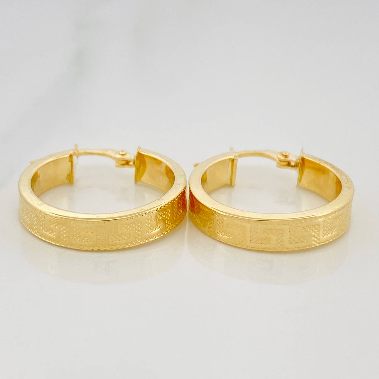 Candongas Tribal 2.75 g / 1 in Oro Amarillo 18K