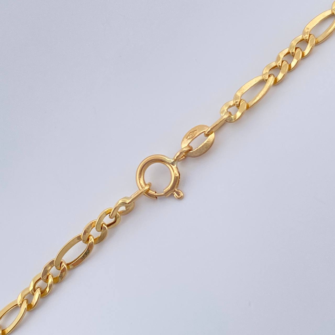 Cadena Figaro 6.35gr / 24 in / 3.14mm Oro Amarillo +1 18K %