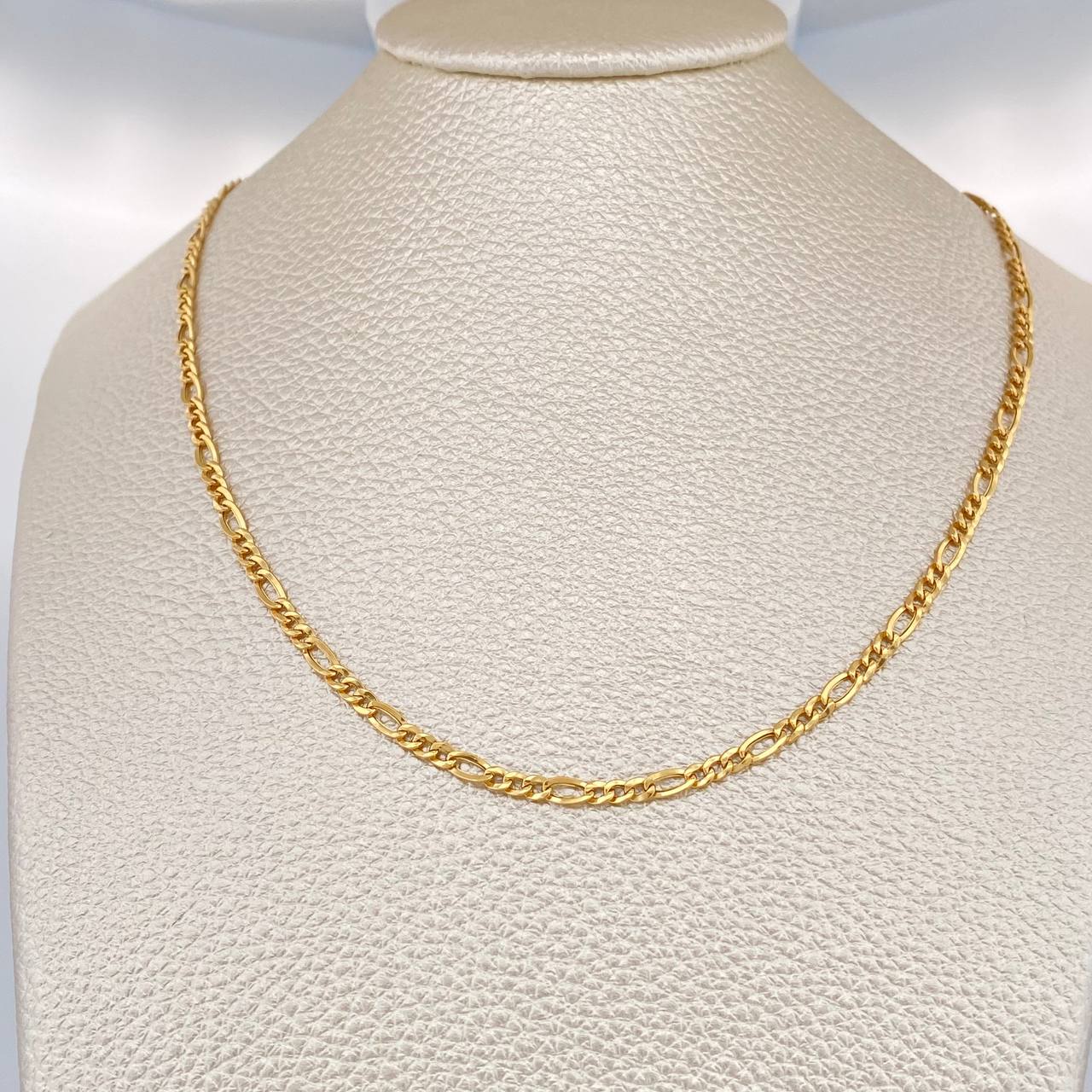 Cadena Figaro 2.95gr / 23 3/4 in / 2.53mm Oro Amarillo +1 18K %