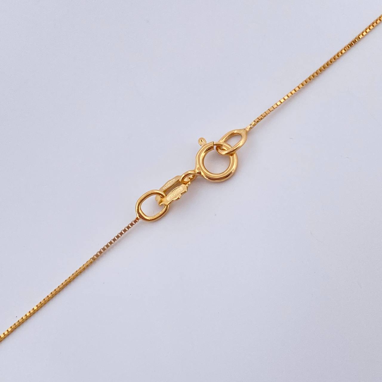 Cadena Veneciana 0.8gr / 17 3/4 in / 0.45mm Oro Amarillo +3 18K &