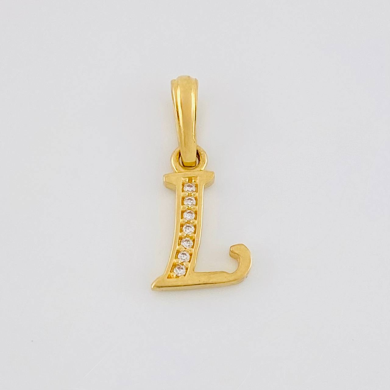 Dije Letra Cursiva L 0.85g / 3/4 in Oro Amarillo 18K