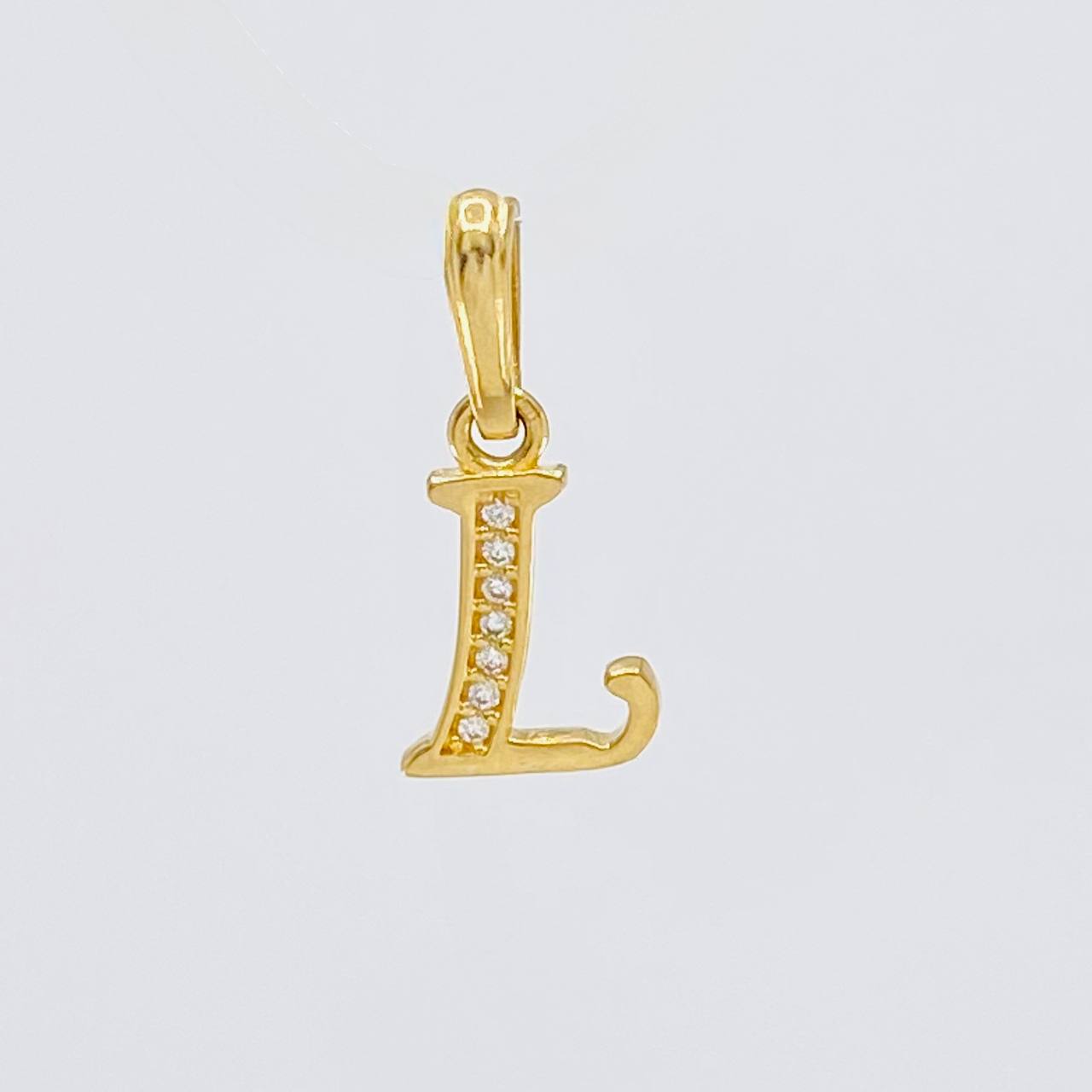 Dije Letra Cursiva L 0.85g / 3/4 in Oro Amarillo 18K