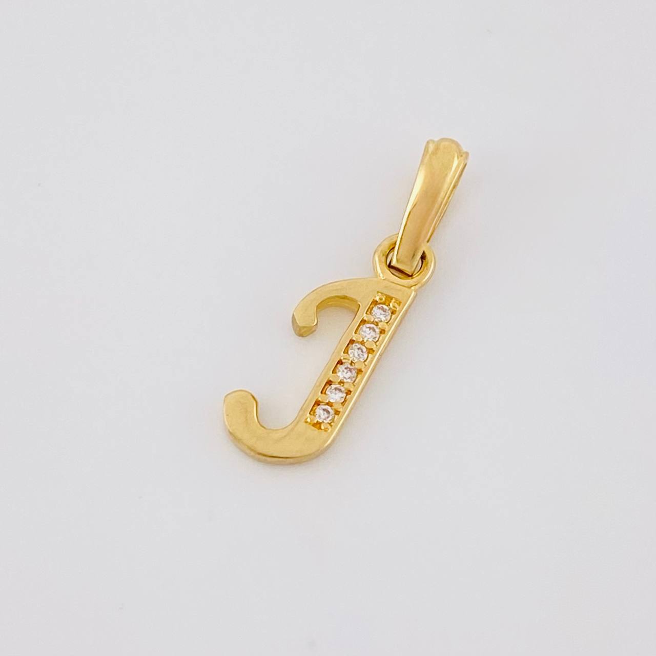 Dije Letra Cursiva J 0.85g / 3/4 in Oro Amarillo 18K