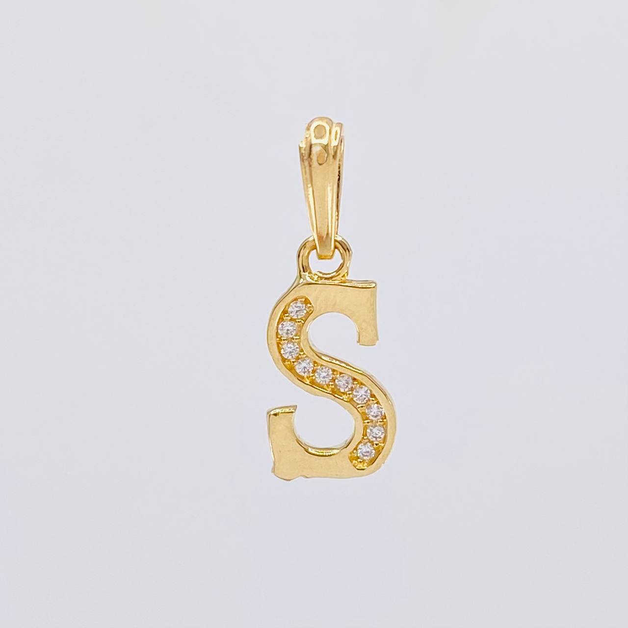 Pendant Italic Letter S 1.05g / 3/4 in 18K Yellow Gold