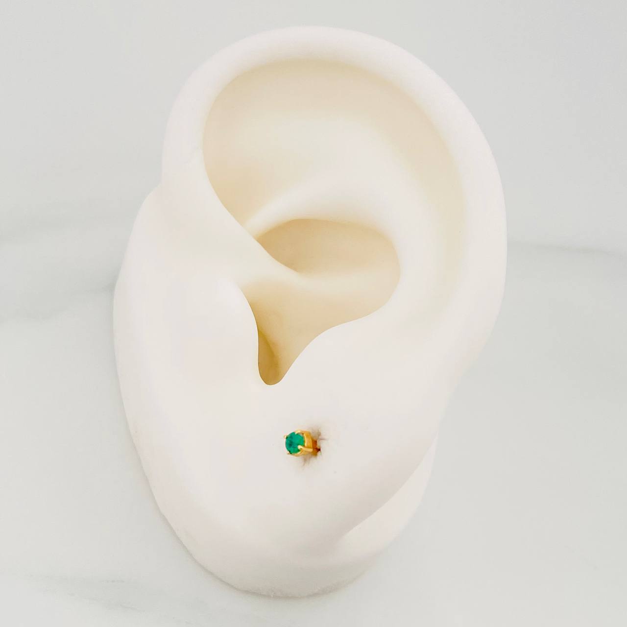 Stud Earrings Four Prongs Emeralds 09Pts 0.5 g / in / 2.2 mm Yellow Gold 18K