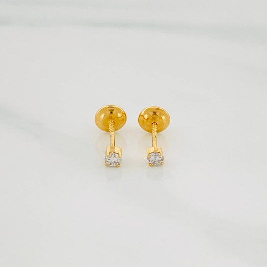 Topos Cuatro Garras Diamantes 10Pts 0.55 g / in / 2.33 mm Oro Amarillo 18K