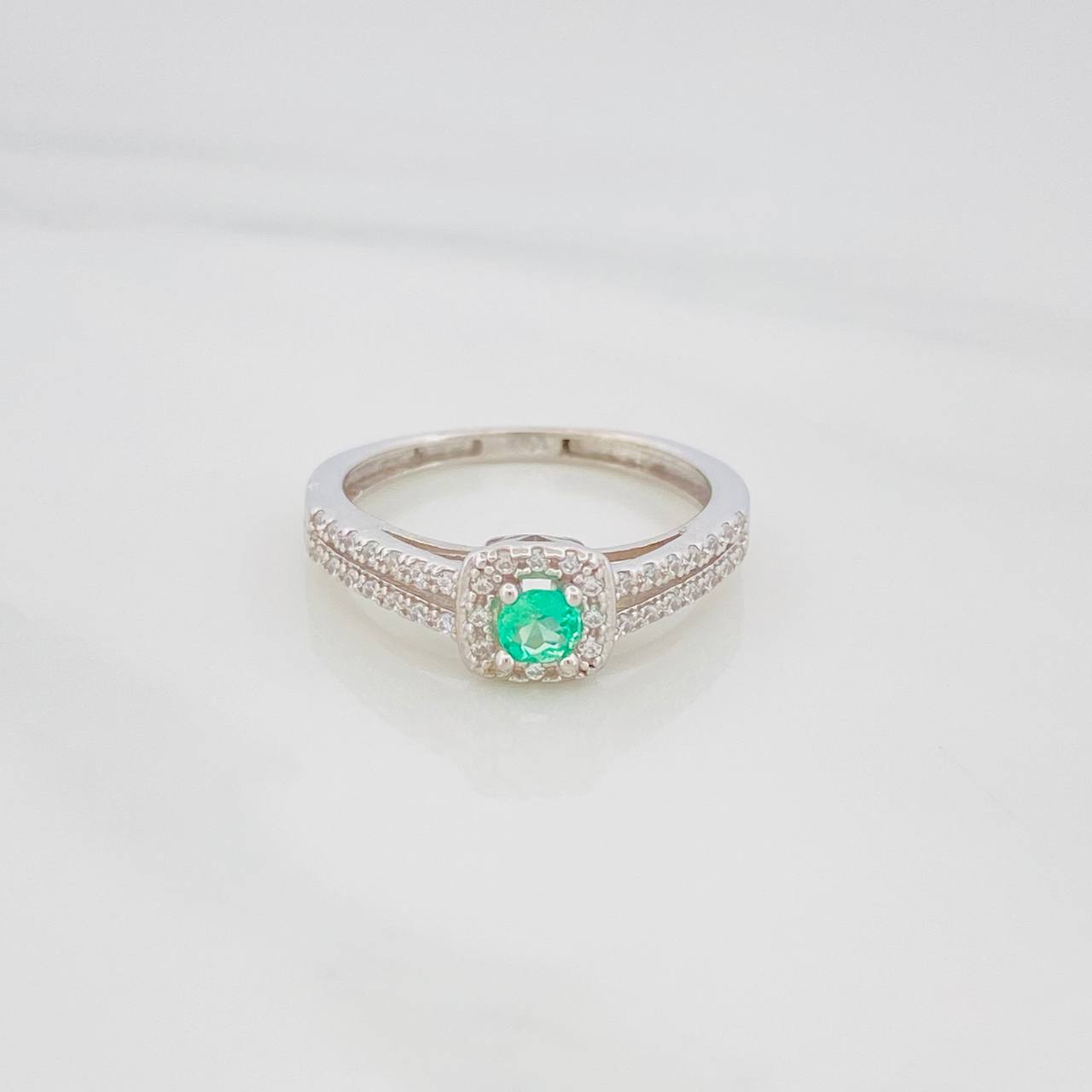 Square Halo Ring Emerald 14Pts 1.75 g / T7 3/4 Silver 925
