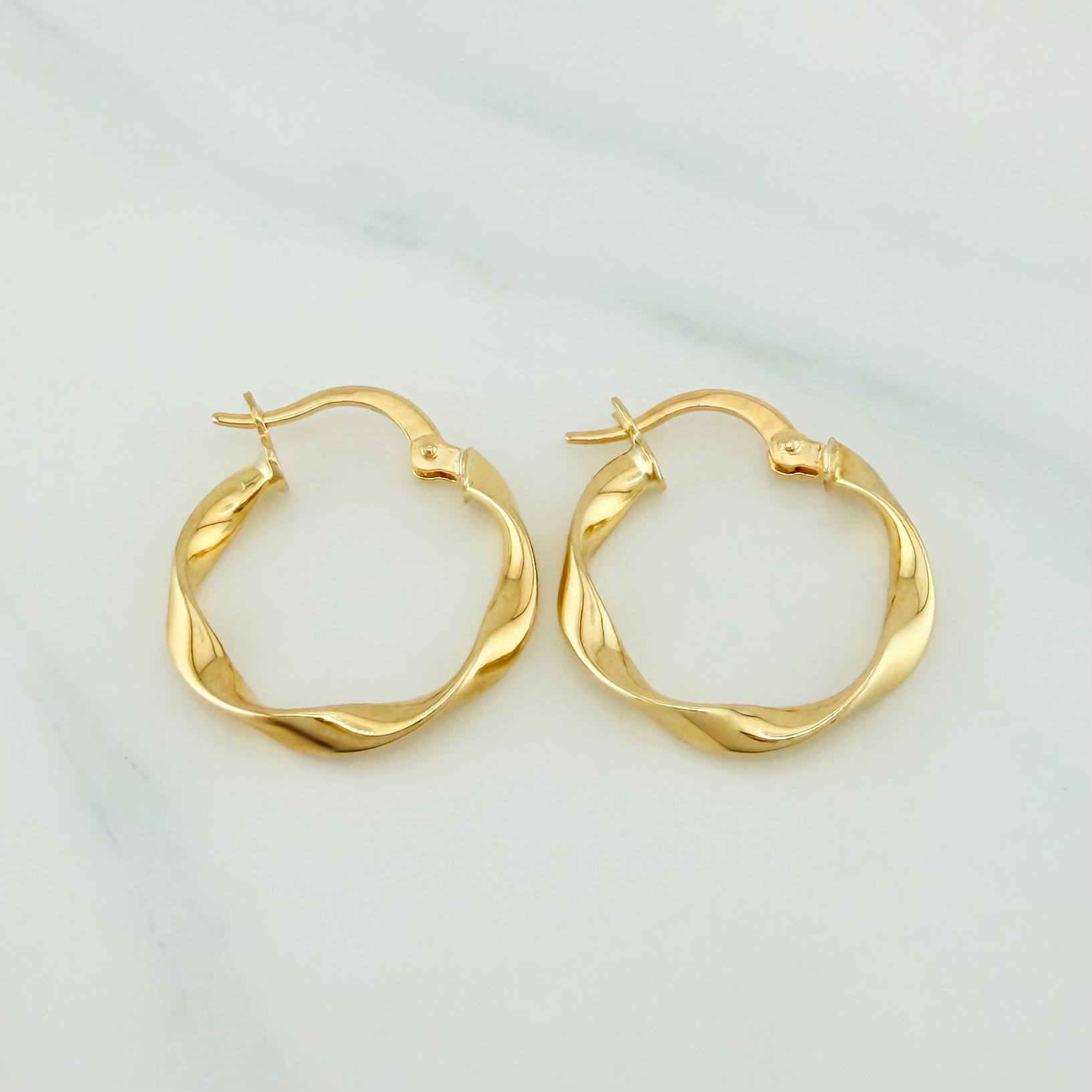 Hoop Earrings Asby 1.45 g / 3/4 in 18K Yellow Gold