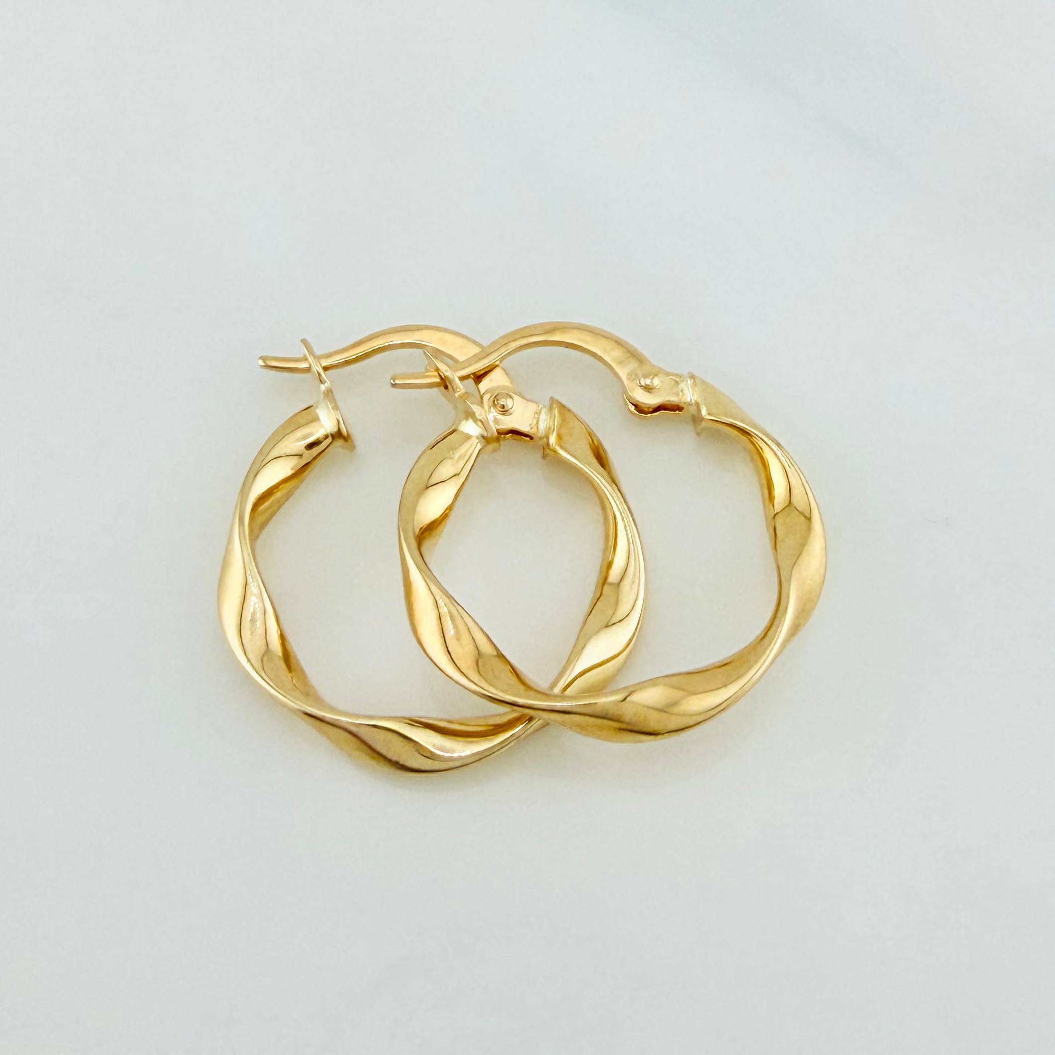 Hoop Earrings Asby 1.45 g / 3/4 in 18K Yellow Gold