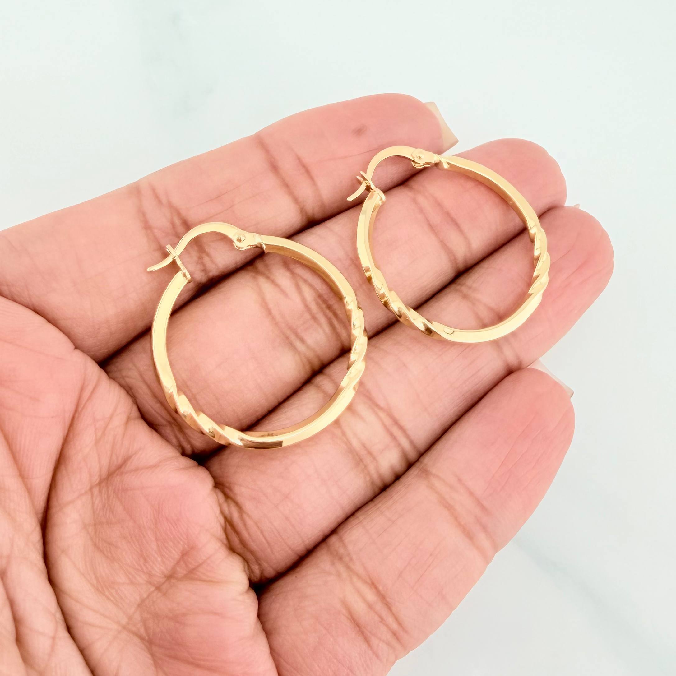 Candongas Yudi Lisa 1.7 g / 1 in Oro Amarillo 18K
