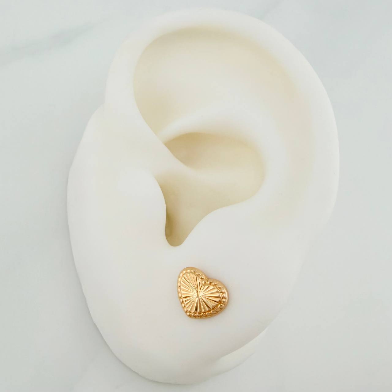 Topos Corazon 0.85gr / 8.15mm Oro Amarillo 18K &