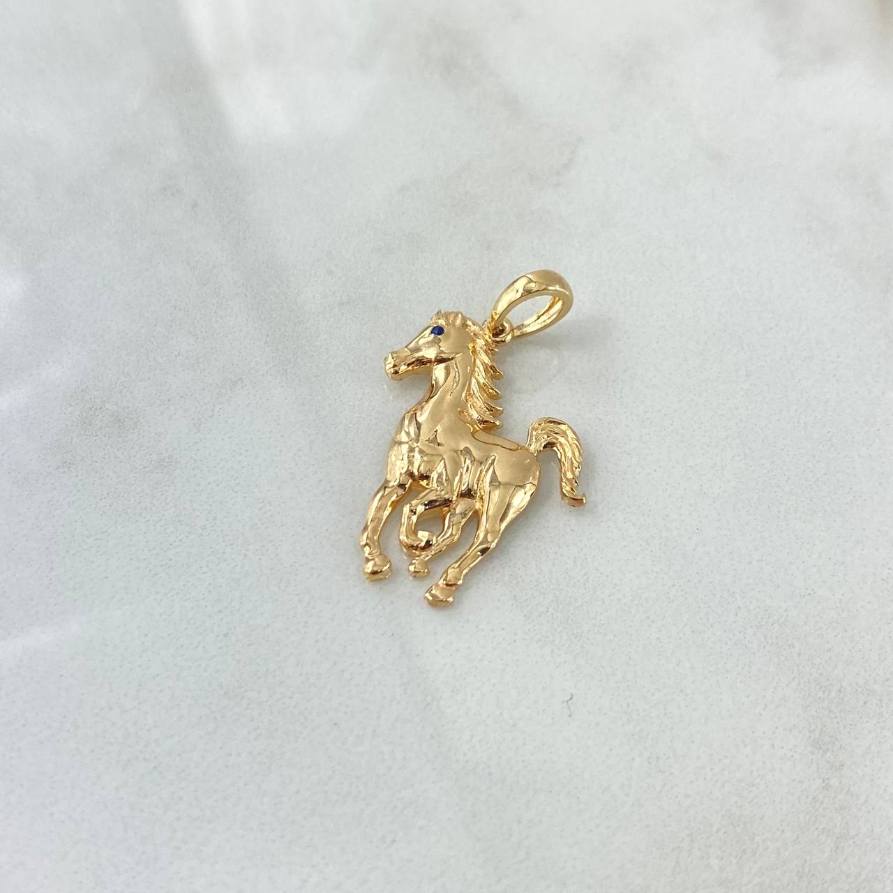Pendant Horse 2.7gr / 3.2cm / Blue Zircon 18K Yellow Gold
