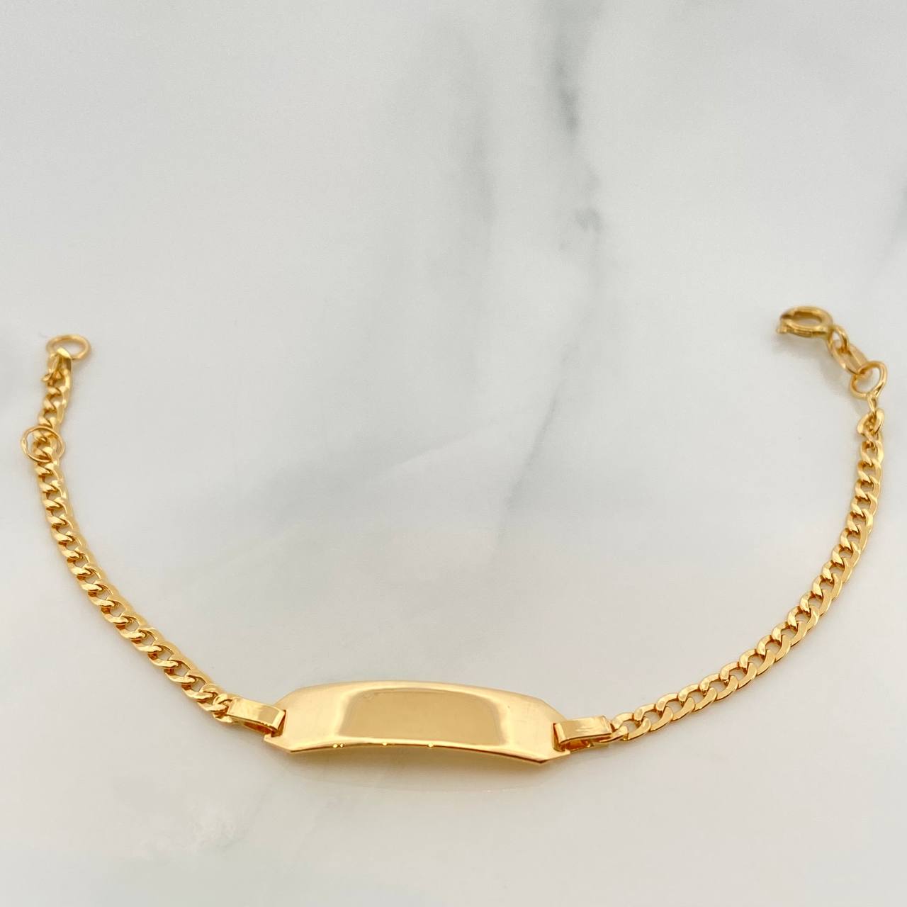 Pulso Bebé Placa Cubana 2.05gr / 5 3/4 in / 1.2mm Oro Amarillo +1 18K %