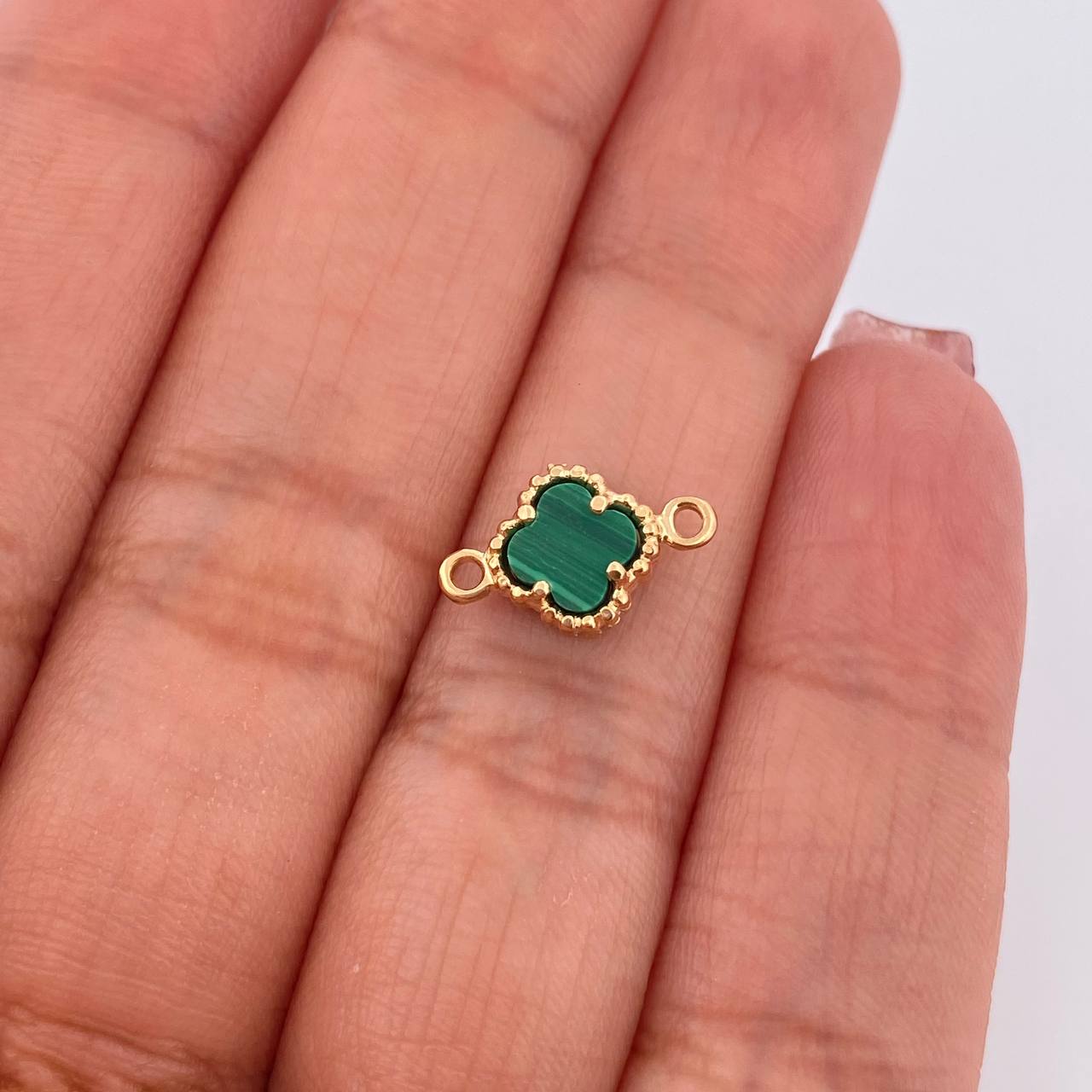 Herraje Trebol 0.8gr / 1/2 in / Oro Amarillo Nac.Esp. 18K %