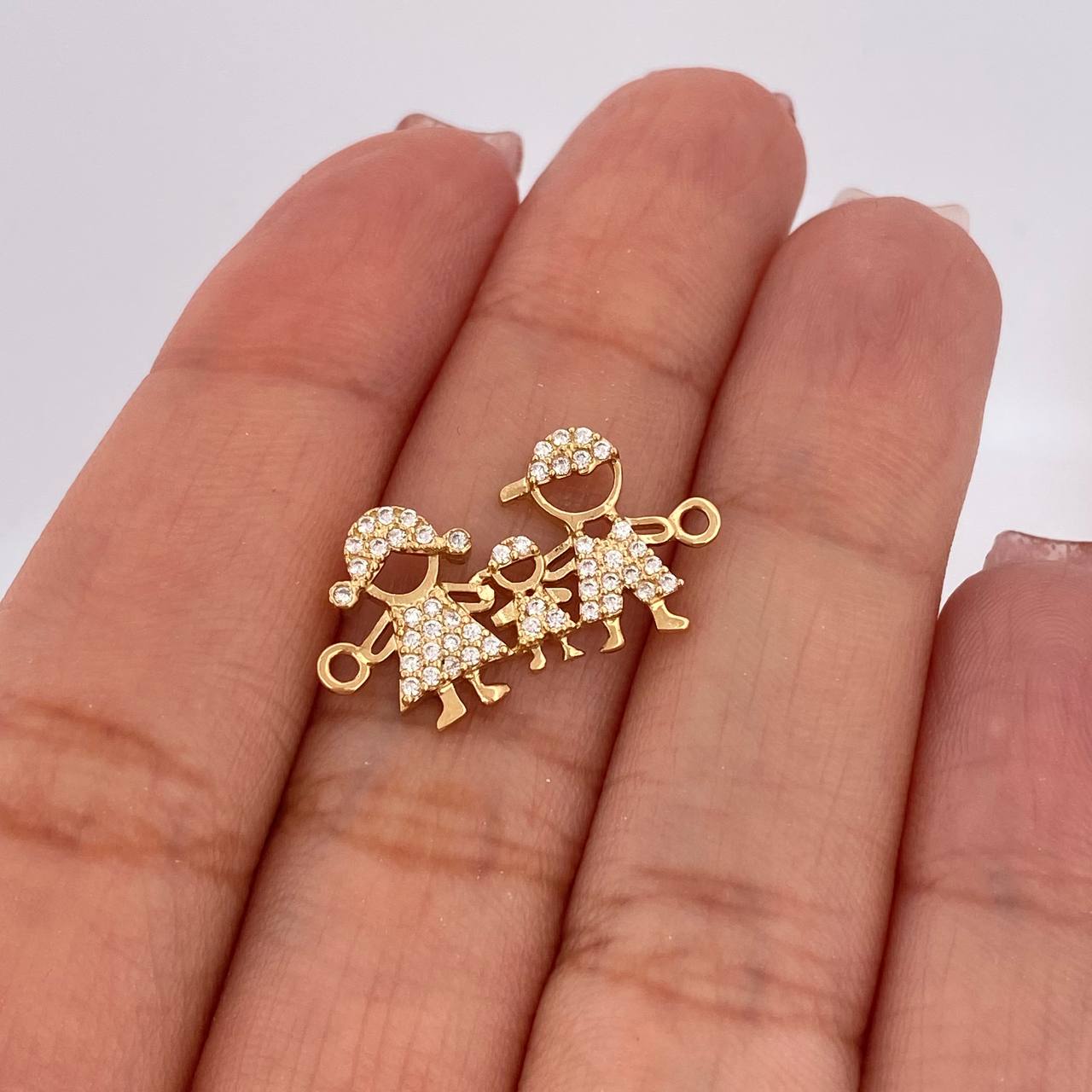 Herraje Familia Silueta 1.55gr / 3/4 in / Oro Amarillo 18K %