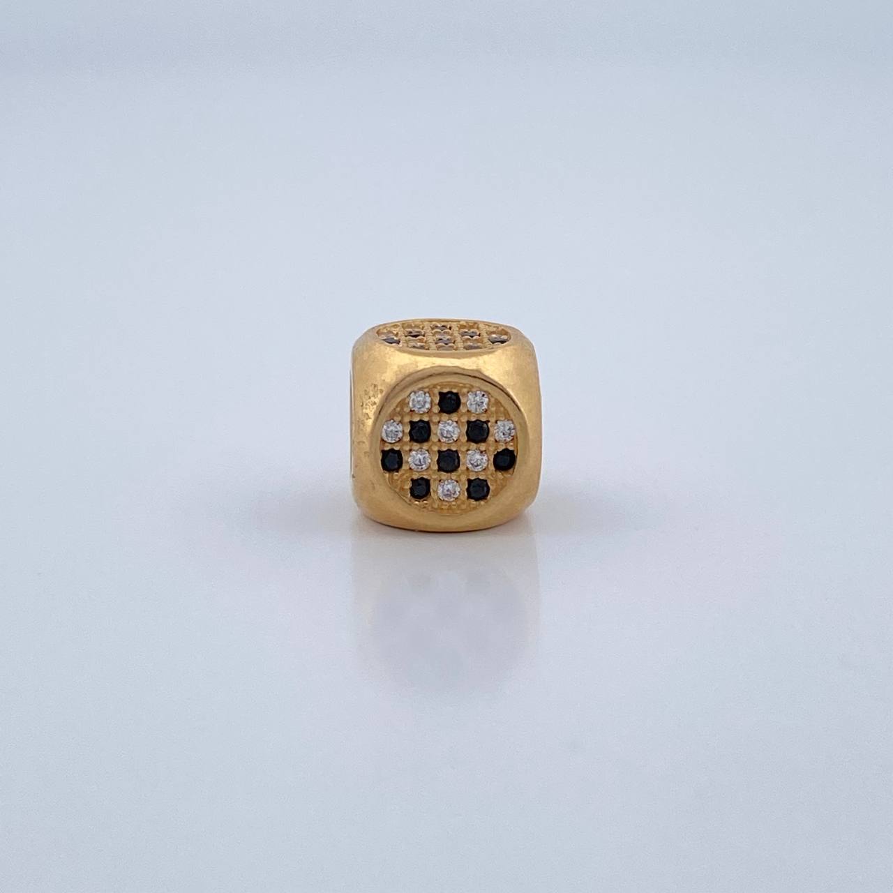 Herraje Cuadrado Dado 2.3gr / 1/2 in / Oro Amarillo 18K %