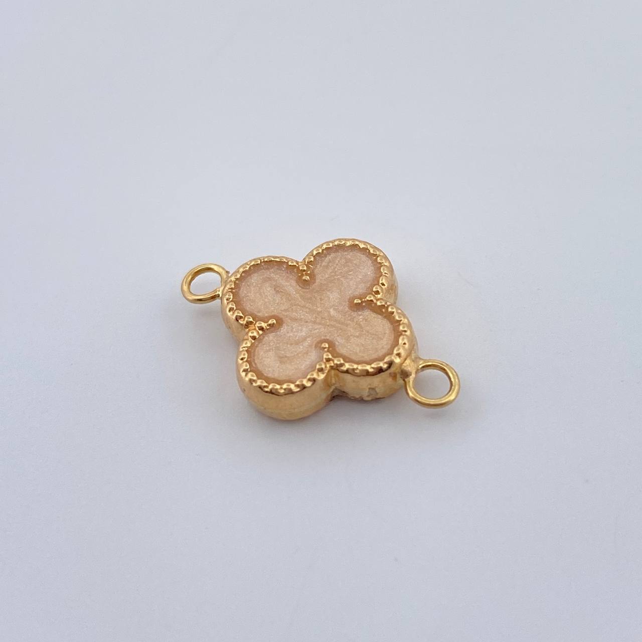 Herraje Trebol 0.9gr / 3/4 in / Oro Amarillo 18K %