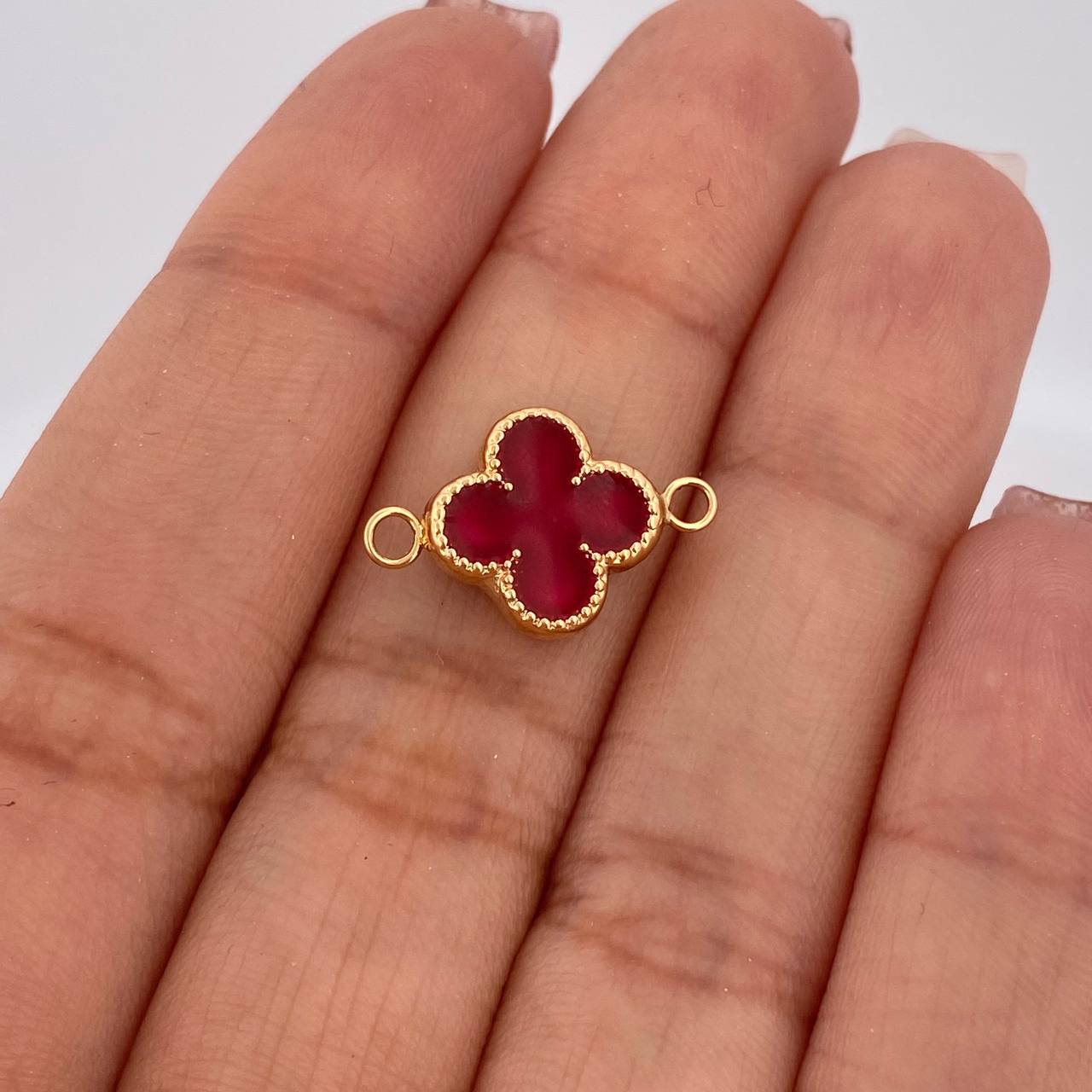 Herraje Trebol 0.75gr / 3/4 in / Oro Amarillo 18K %