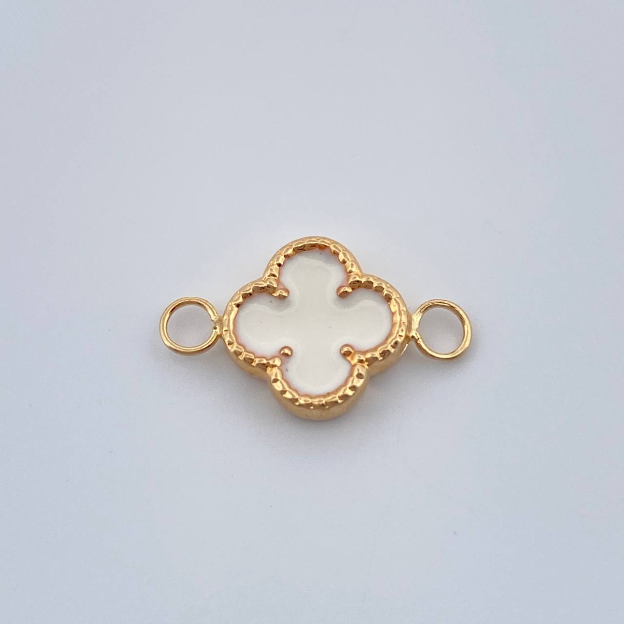 Herraje Trebol 0.55gr / 3/4 in / Oro Amarillo 18K %