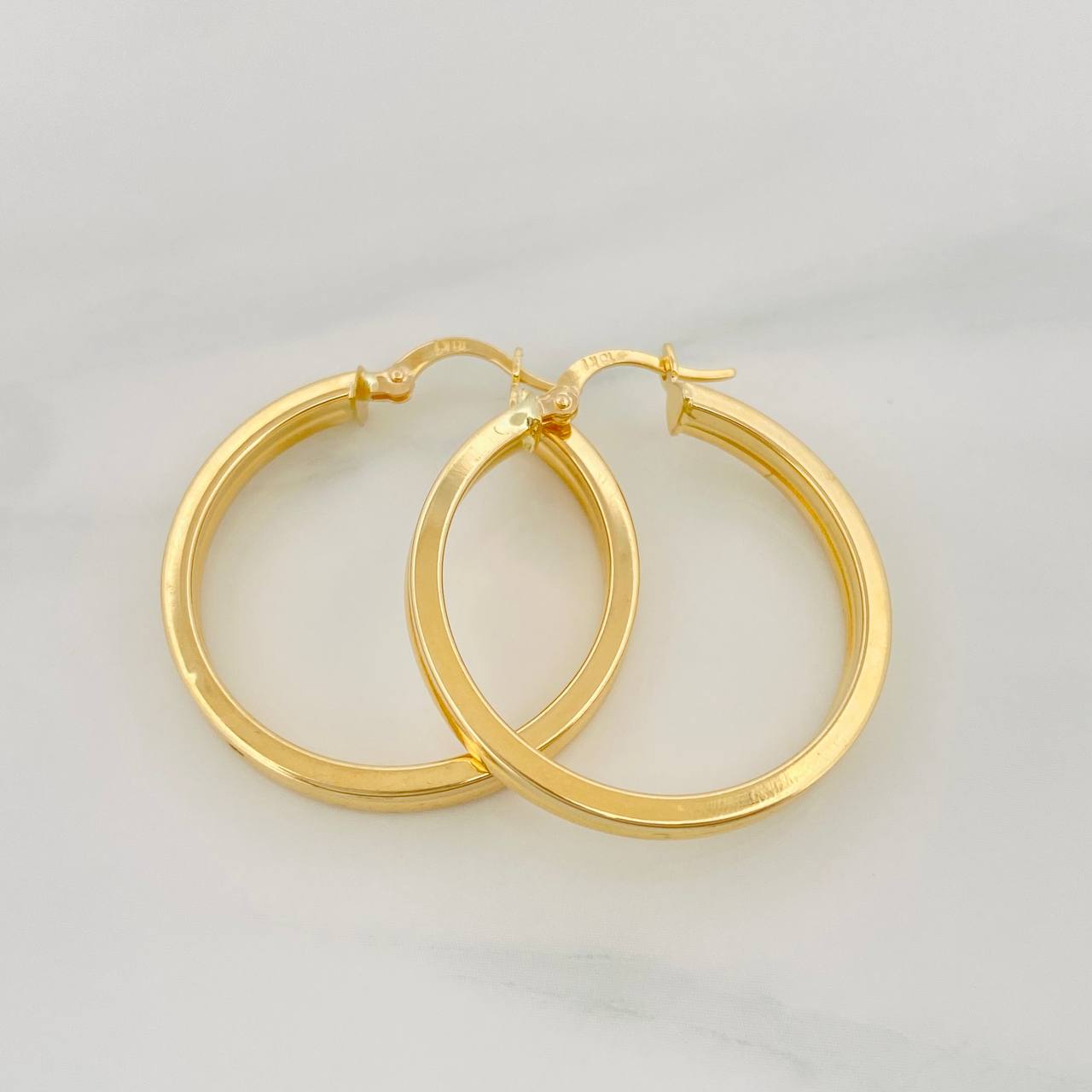 Hoop Earrings Winter 3.6 g / 1 1/4 in Yellow Gold 18K