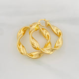 Candongas Demi Rayadas 5.75 g / 1 1/2 in Oro Amarillo 18K