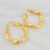Candongas Demi Rayadas 5.75 g / 1 1/2 in Oro Amarillo 18K