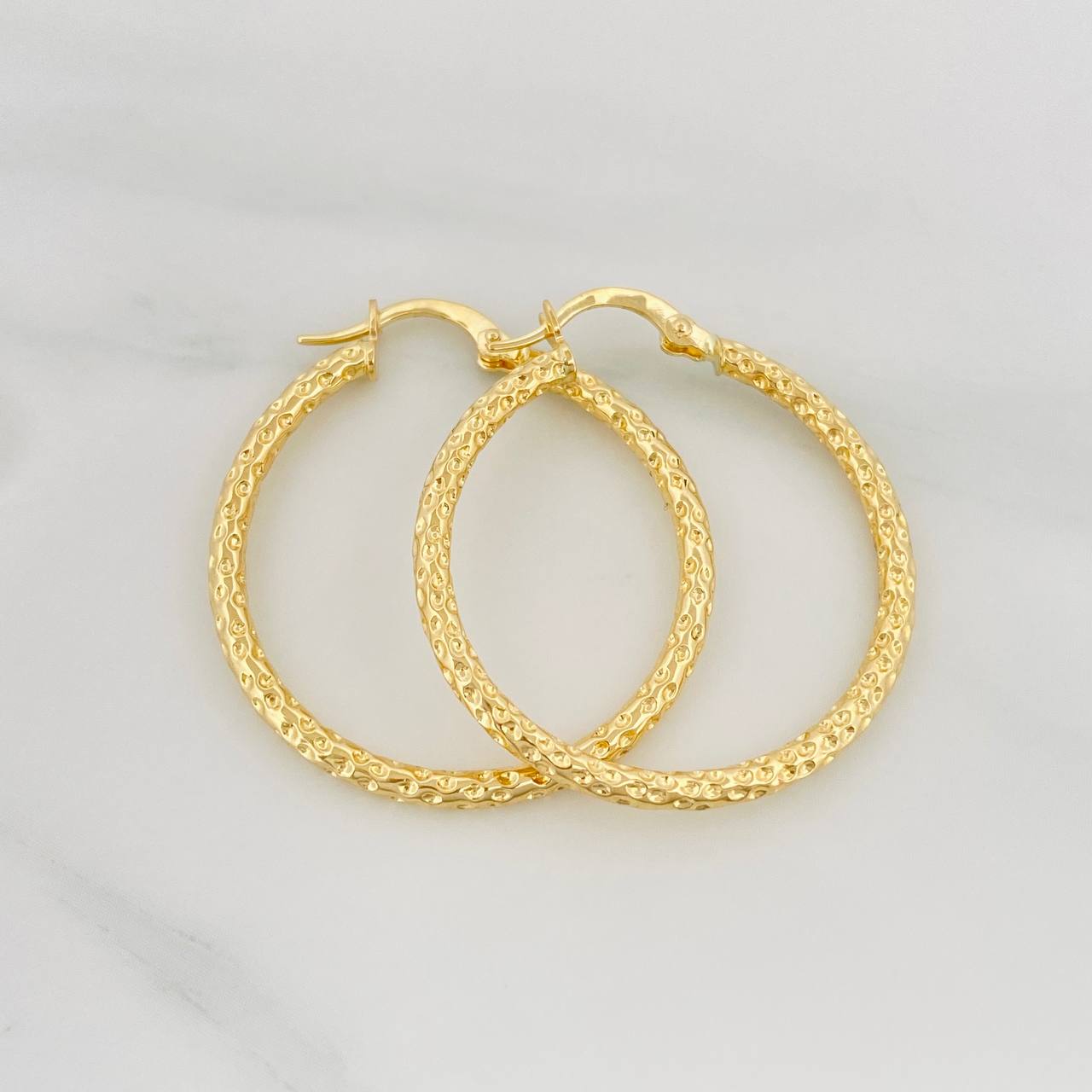 Candongas Tefi 2.1 g / 1 1/4 in Oro Amarillo 18K