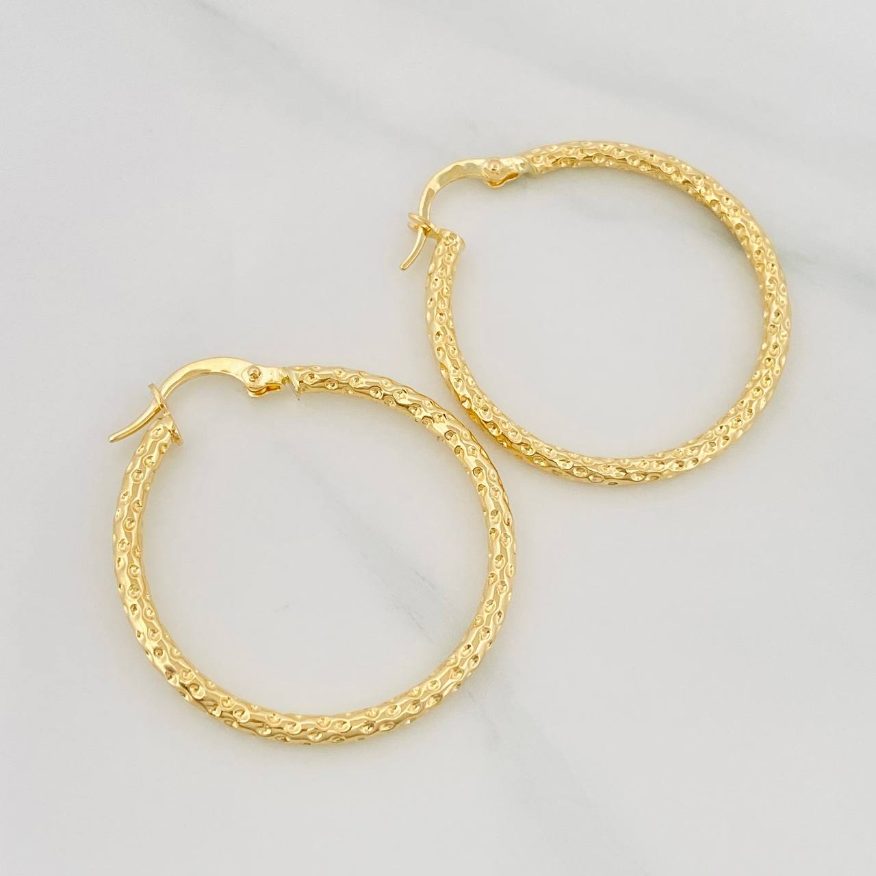 Candongas Tefi 2.1 g / 1 1/4 in Oro Amarillo 18K