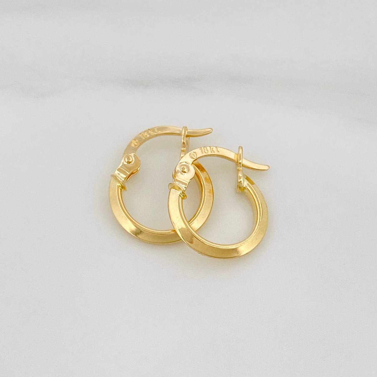 Candongas Clau Mini 0.8 g / 1/2 in Oro Amarillo 18K