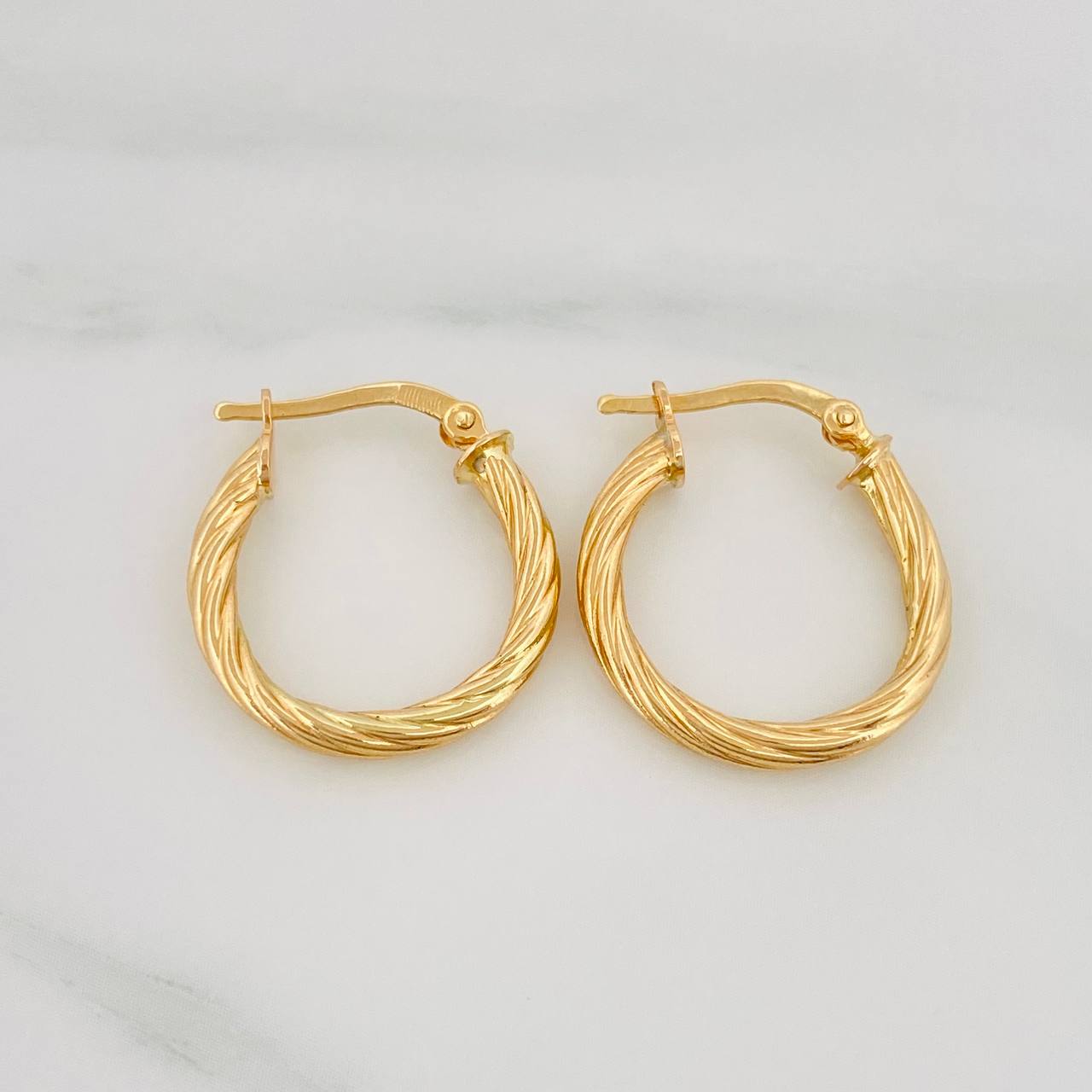 Candongas Mary 2.05 g / 3/4 in Oro Amarillo 18K