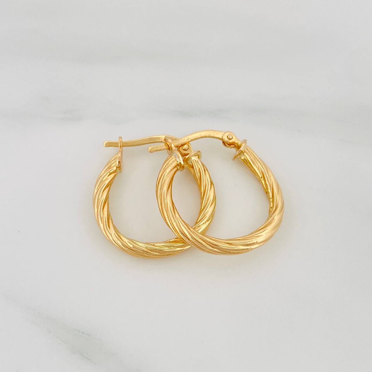 Candongas Mary 2.05 g / 3/4 in Oro Amarillo 18K